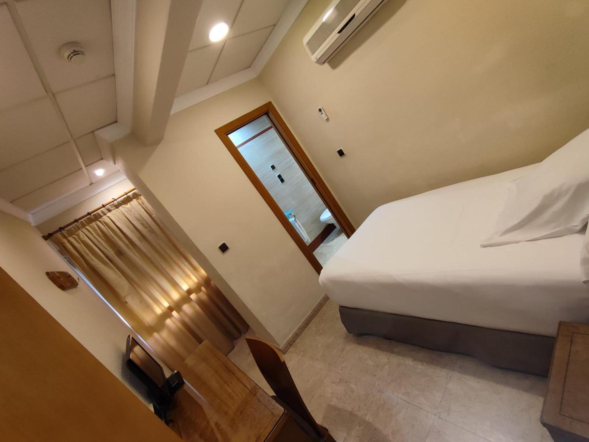 Hostal Moreno Silla Ngoại thất bức ảnh